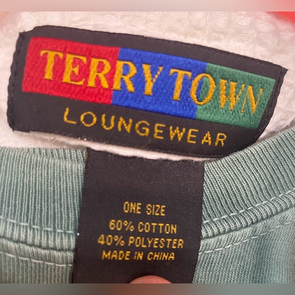 FINAL PRICE💚EUC TERRYTOWN LOUNGEWEAR white robe - Picture 4 of 7